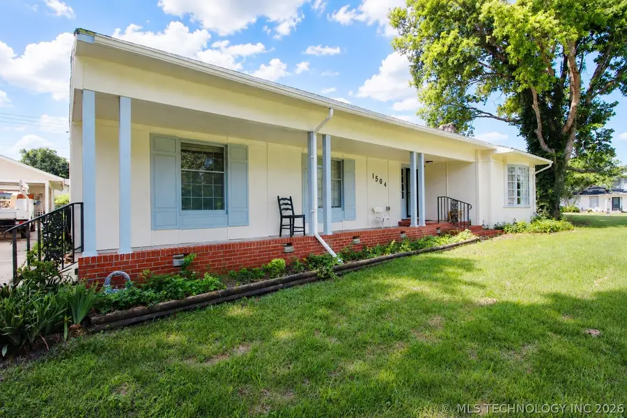 1504 E 7th Street, Okmulgee, OK 74447 - #2