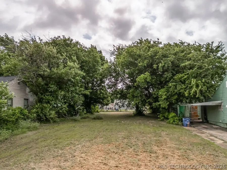 2521 N Quaker Avenue, Tulsa, OK 74106 - #2