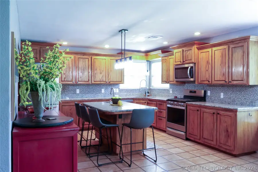 Address Withheld By Seller, Chouteau, OK 74337 - #3