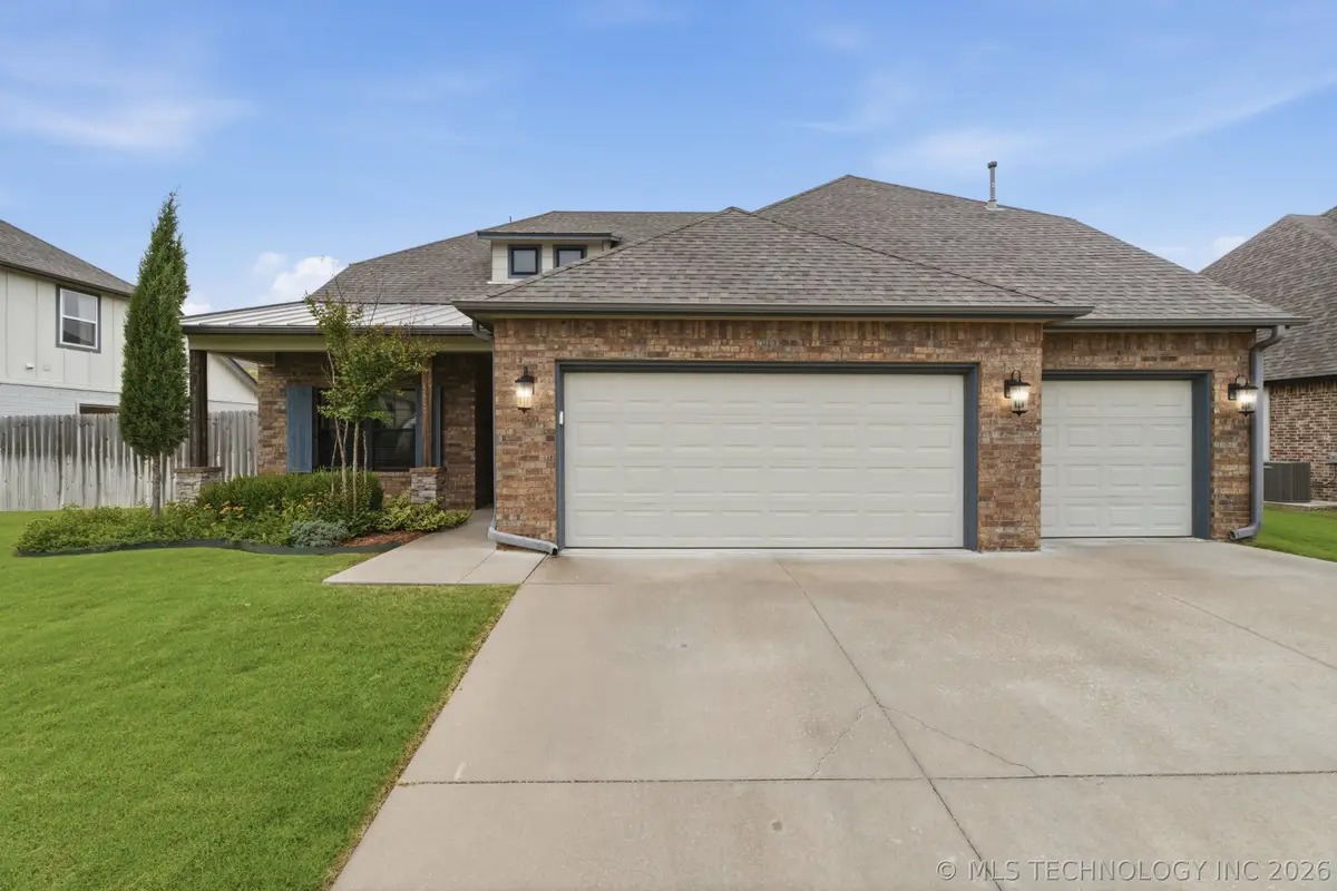 8705 S Quanah Avenue W, Tulsa, OK 74132 - #1