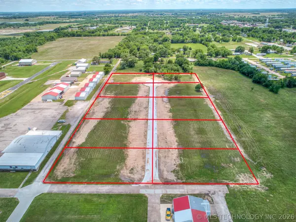 1073 N Amelia Lane, Haskell, OK 74436