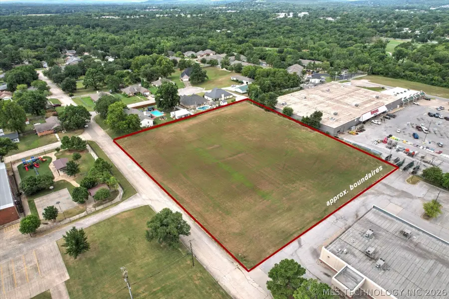 Division Street, Sapulpa, OK 74066 - #2