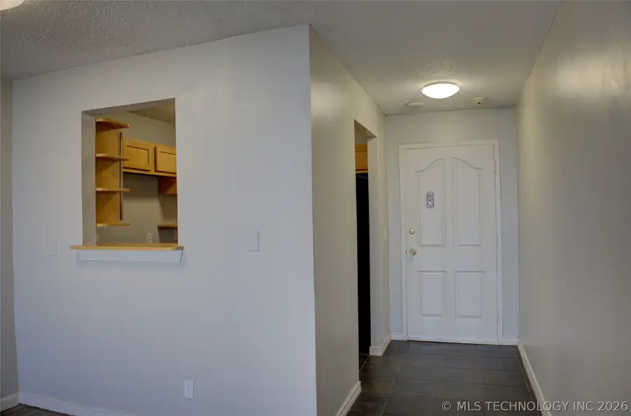 1502 S Boulder Avenue #18K, Tulsa, OK 74119 - #3