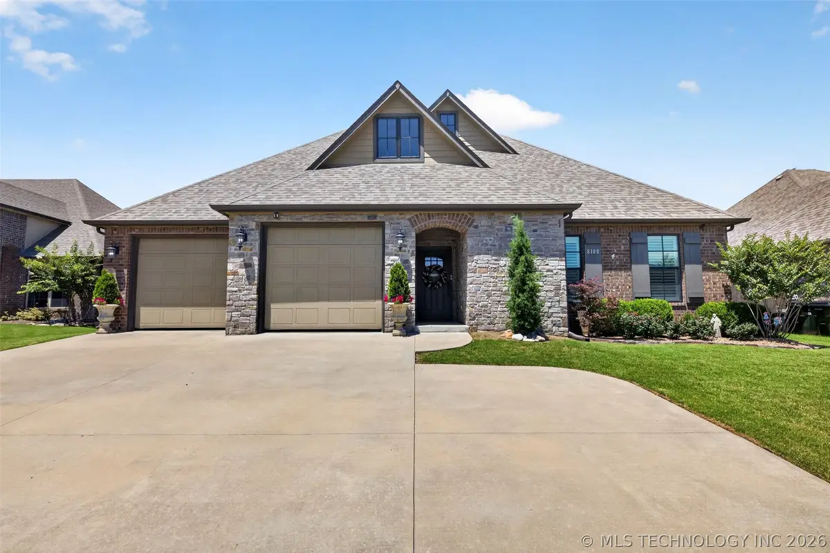 8108 N 77th Avenue, Owasso, OK 74055 - #1