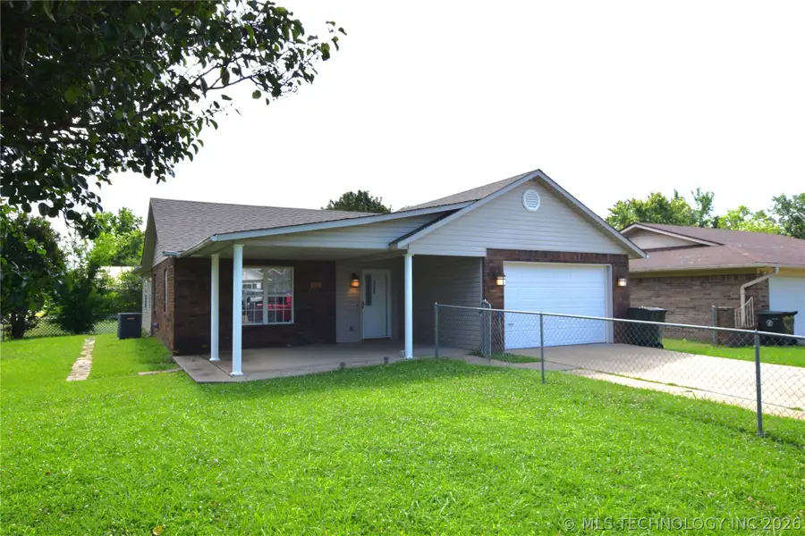 1122 Green Street, Sallisaw, OK 74955 - #2
