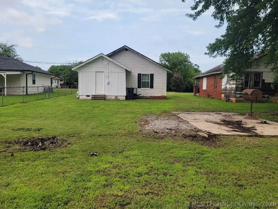 410 E 2nd Street, Stroud, OK 74079 - #3