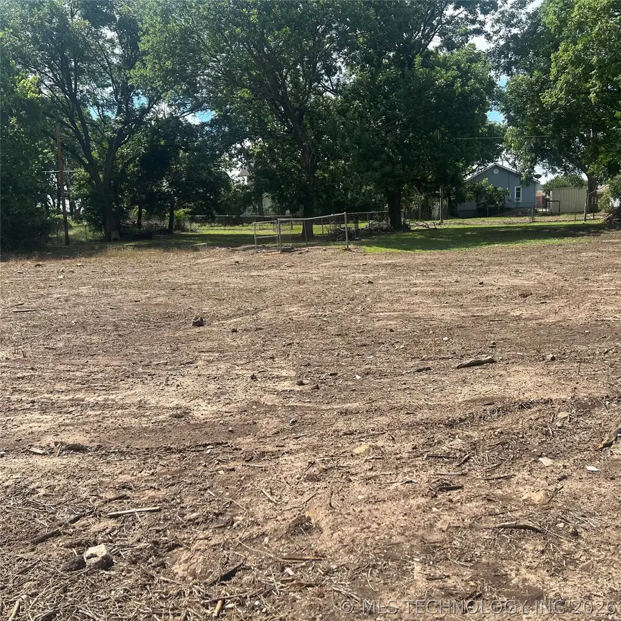 305 E Tahlequah, Sulphur, OK 73086 - #2