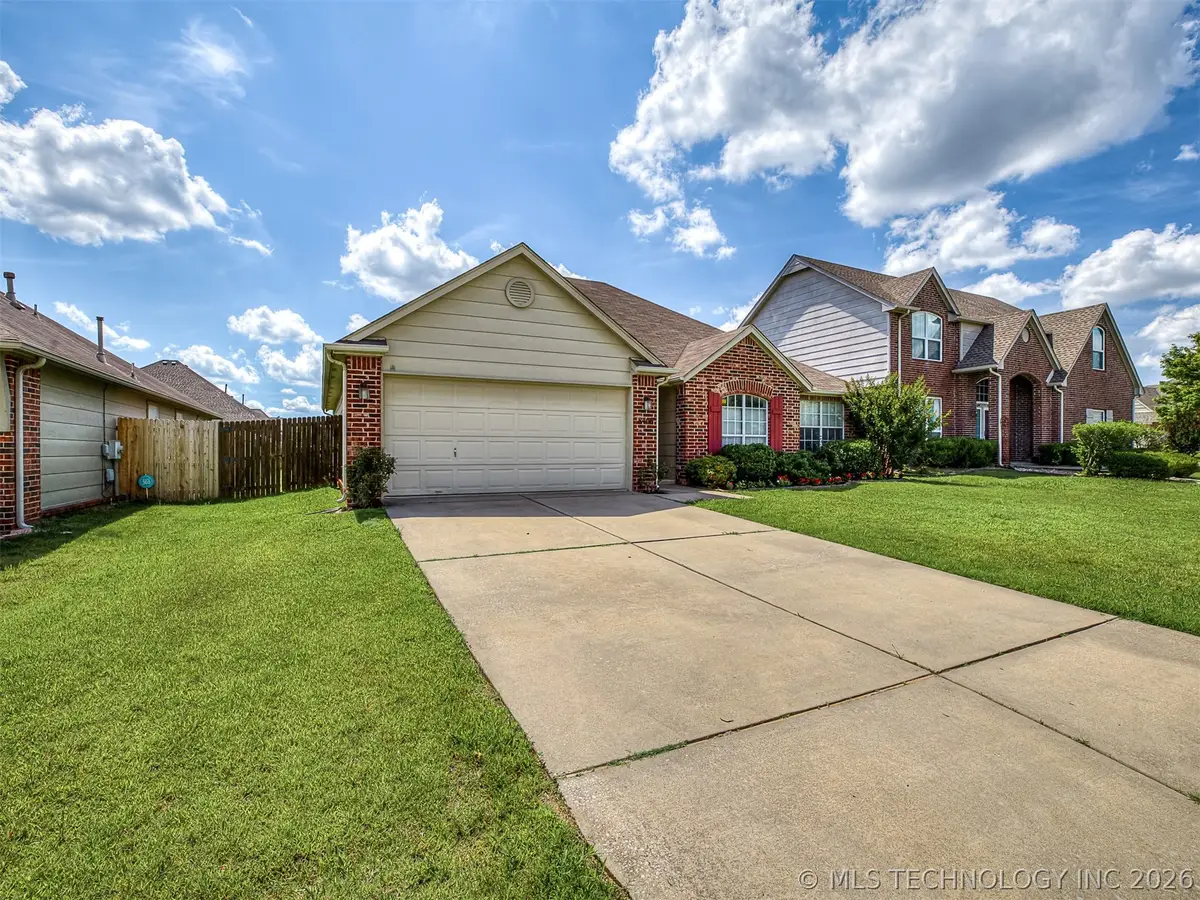 8406 S 111th Avenue E, Tulsa, OK 74133 - #1