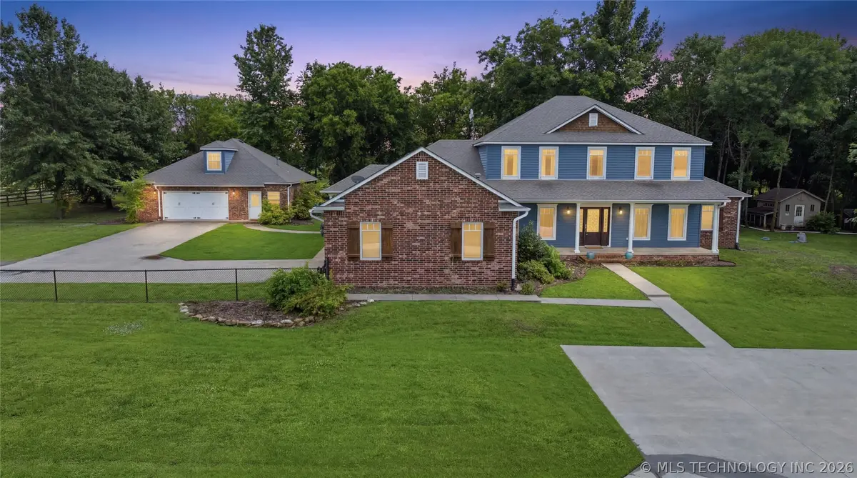 7952 N 71st East Avenue, Owasso, OK 74055 - #1