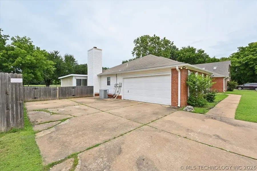 2625 W 68th Street, Tulsa, OK 74132 - #3