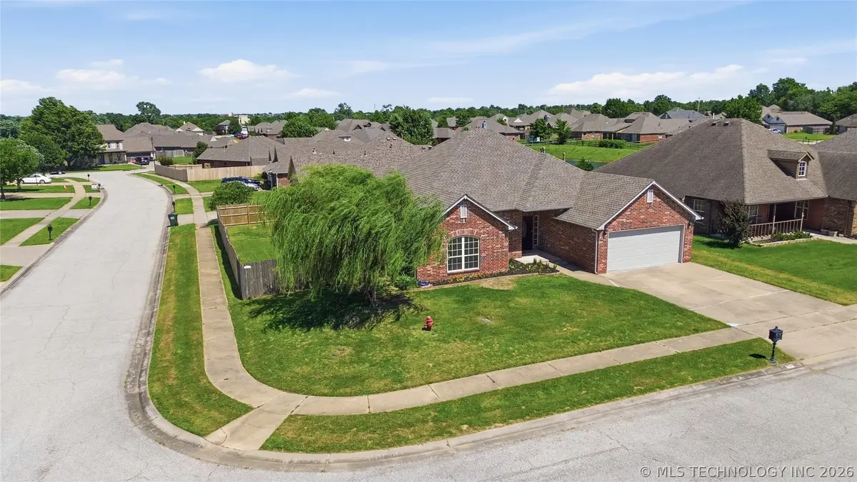 11739 N 115th Avenue E, Collinsville, OK 74021 - #1