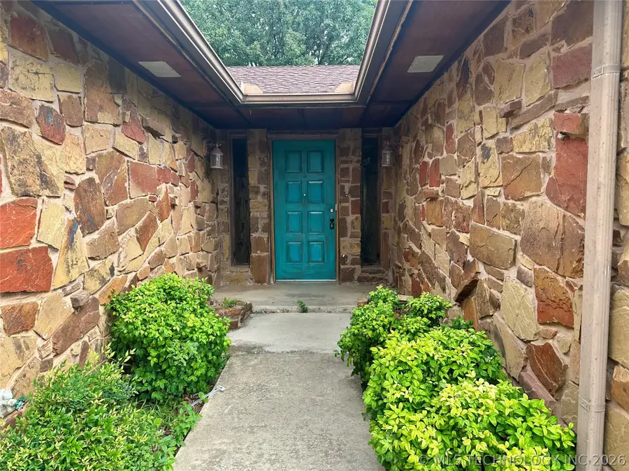 1004 Oak Drive, Sulphur, OK 73086 - #3