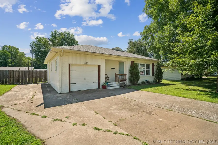 605 N C Avenue, Cleveland, OK 74020 - #2