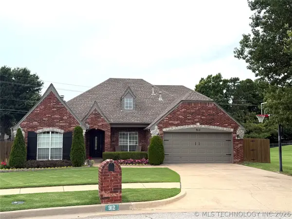 912 W Juneau Street, Broken Arrow, OK 74012