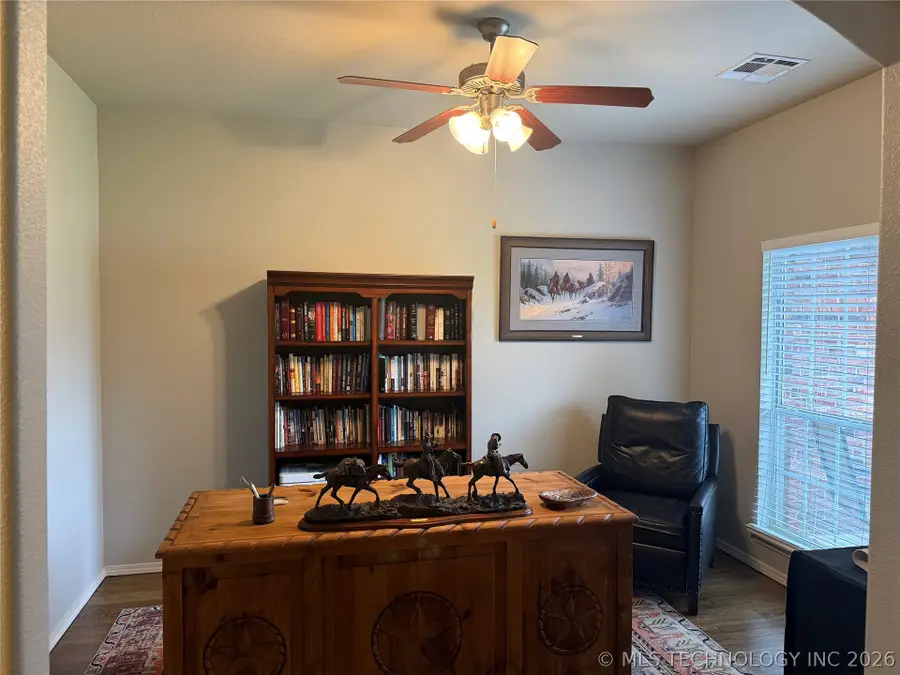 912 W Juneau Street, Broken Arrow, OK 74012 - #3