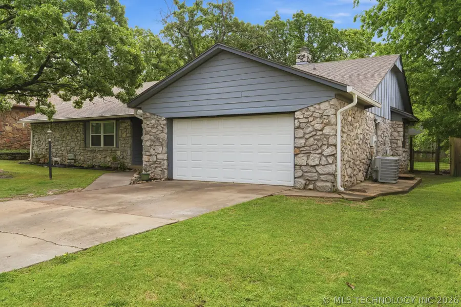 504 W 32nd Place, Sand Springs, OK 74063 - #3