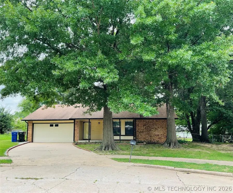 1101 W Vicksburg Place, Broken Arrow, OK 74011 - #2