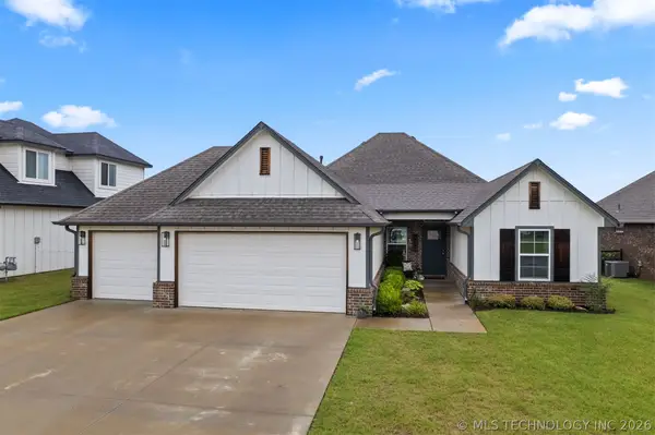 19049 E Ridge Line Road, Catoosa, OK 74015
