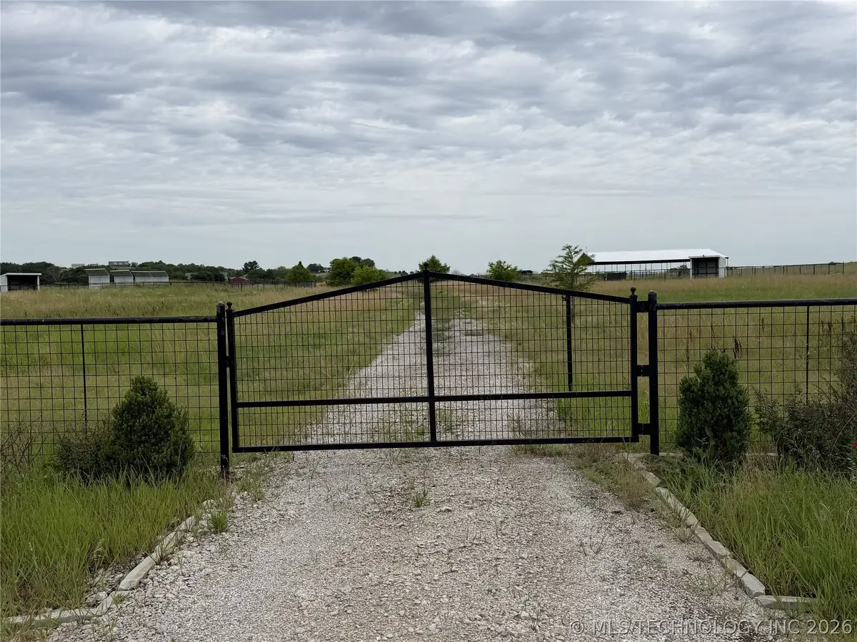 E 111th Street S, Coweta, OK 74429 - #1