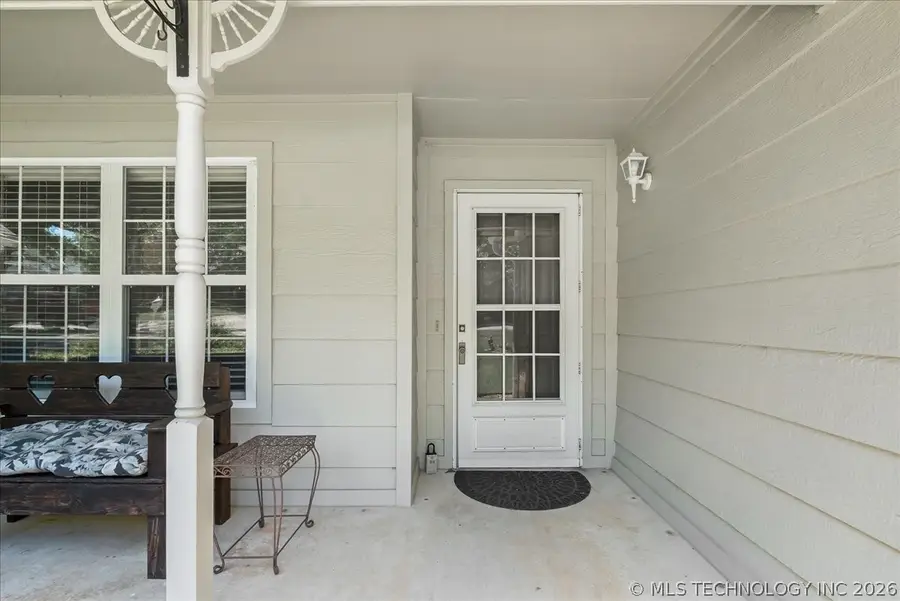3216 Bermuda Drive, Sand Springs, OK 74063 - #3