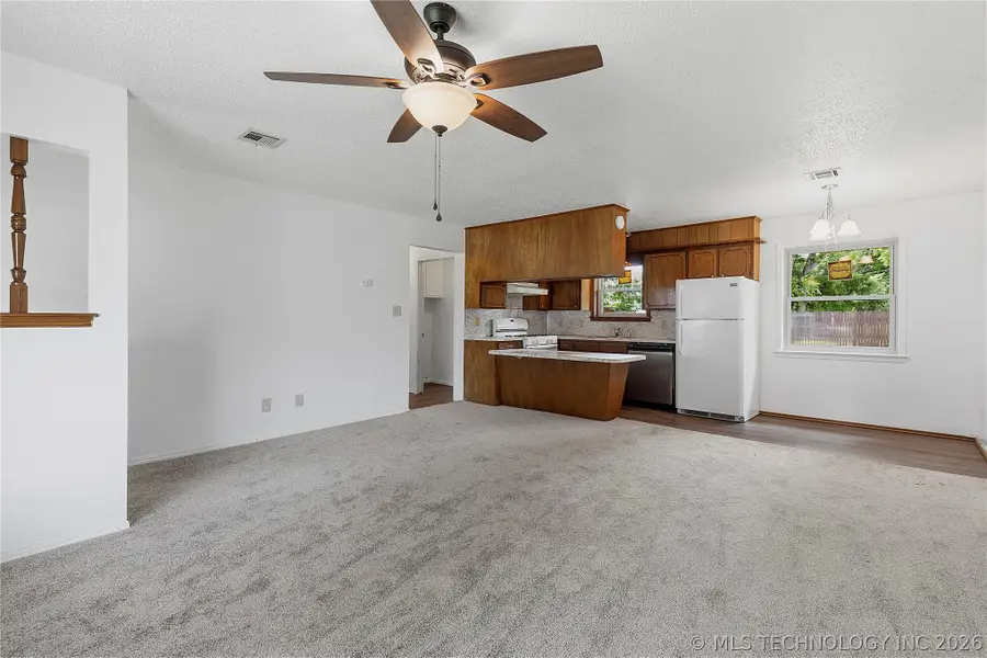 551 Delaware Avenue, Ramona, OK 74061 - #2