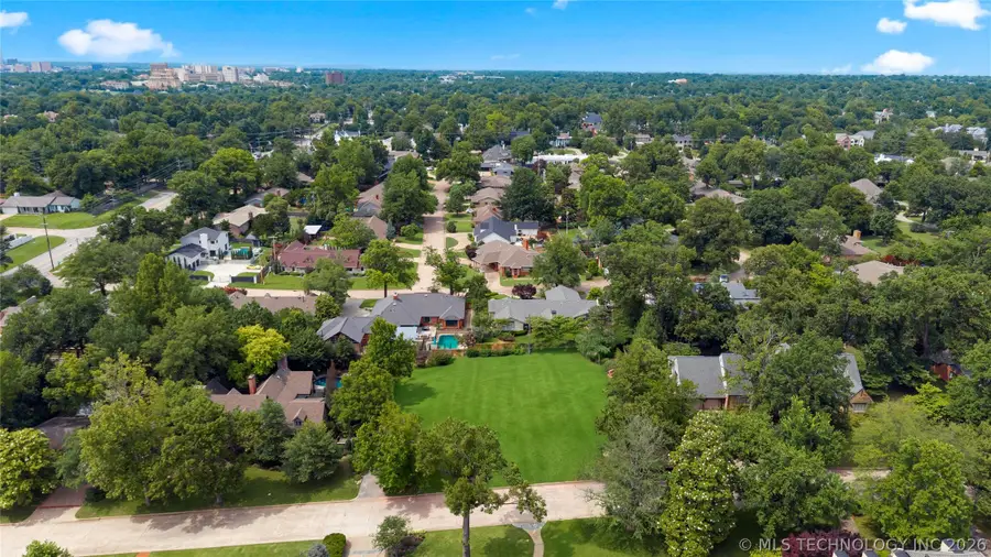 2433 E 33rd Street, Tulsa, OK 74105 - #3