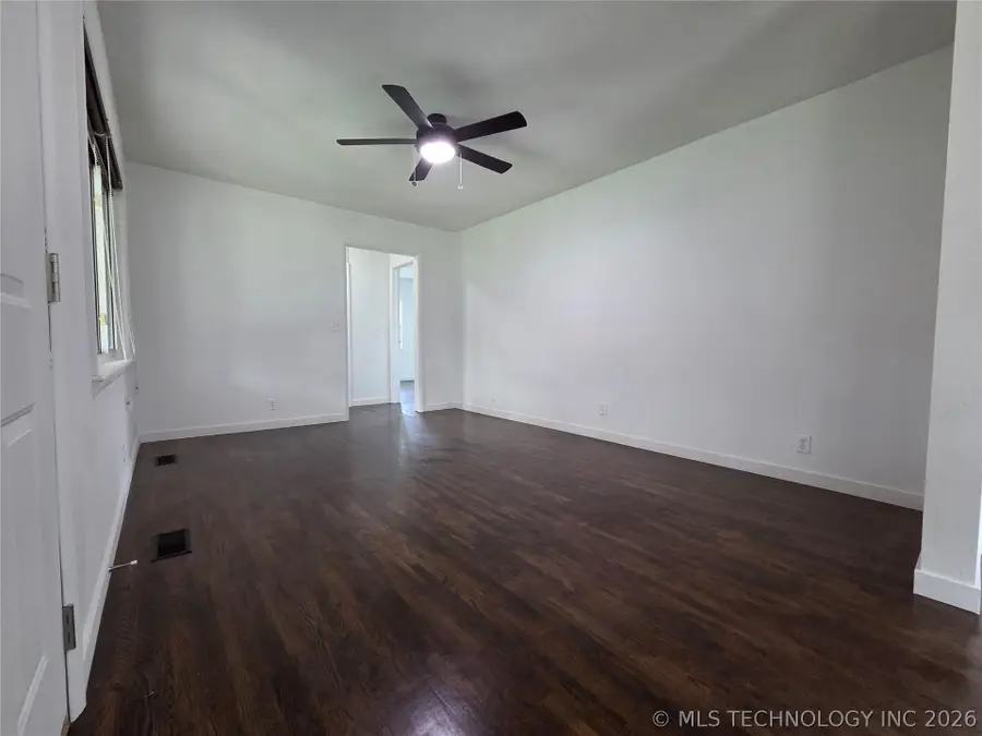 216 N Pine Street, Oologah, OK 74053 - #3