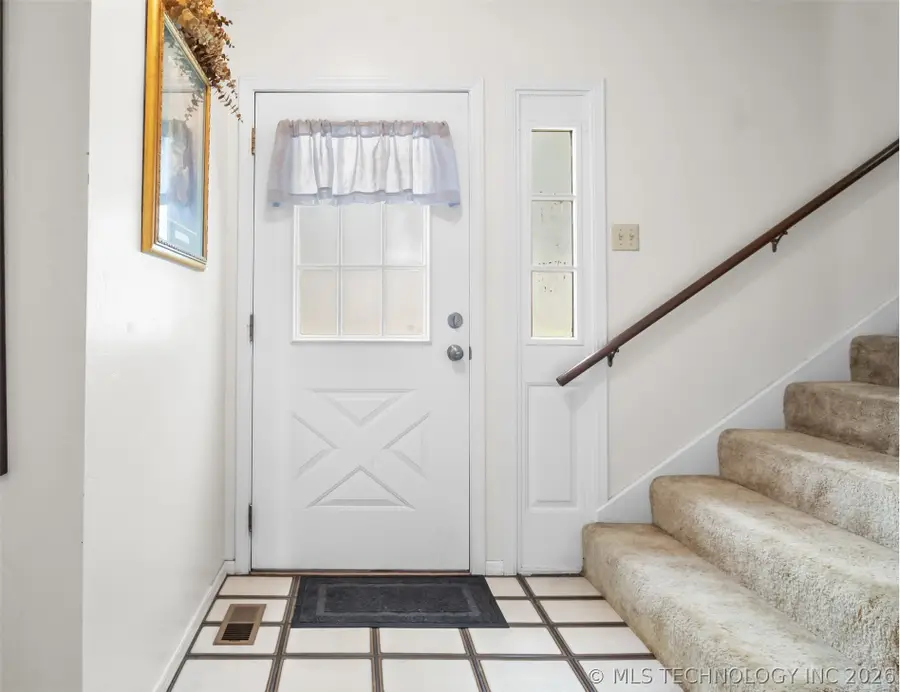 3716 Bellflower Avenue #D, Ponca City, OK 74601 - #3