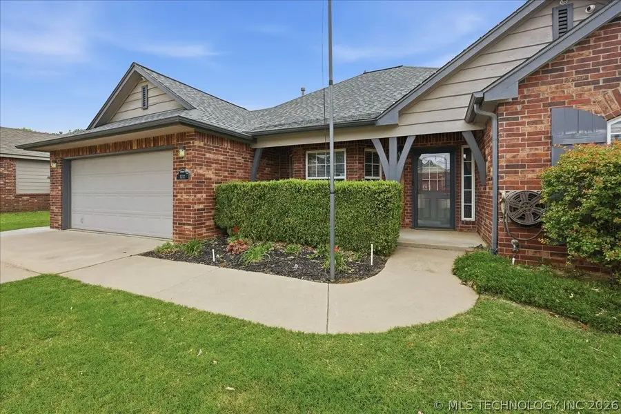 5212 Barr Drive, Sand Springs, OK 74063 - #2
