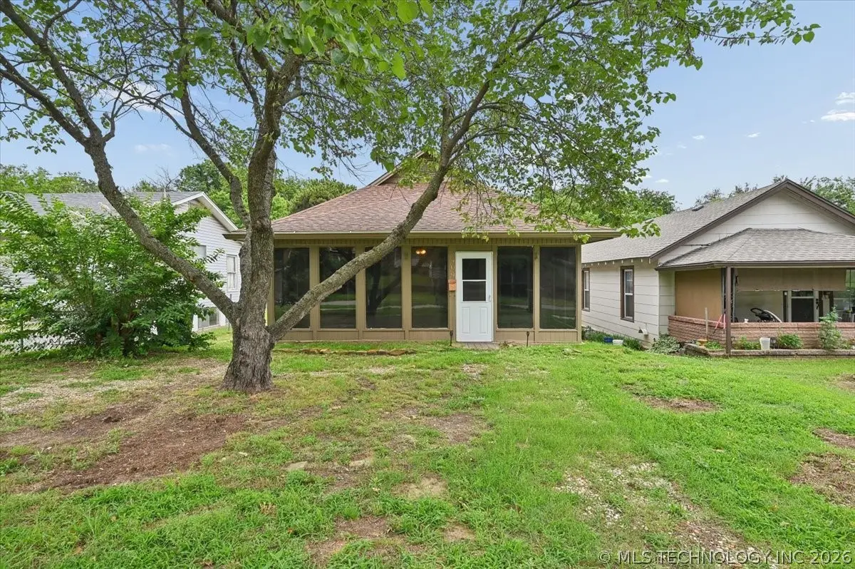 409 N Mckinley Drive, Sand Springs, OK 74063 - #1