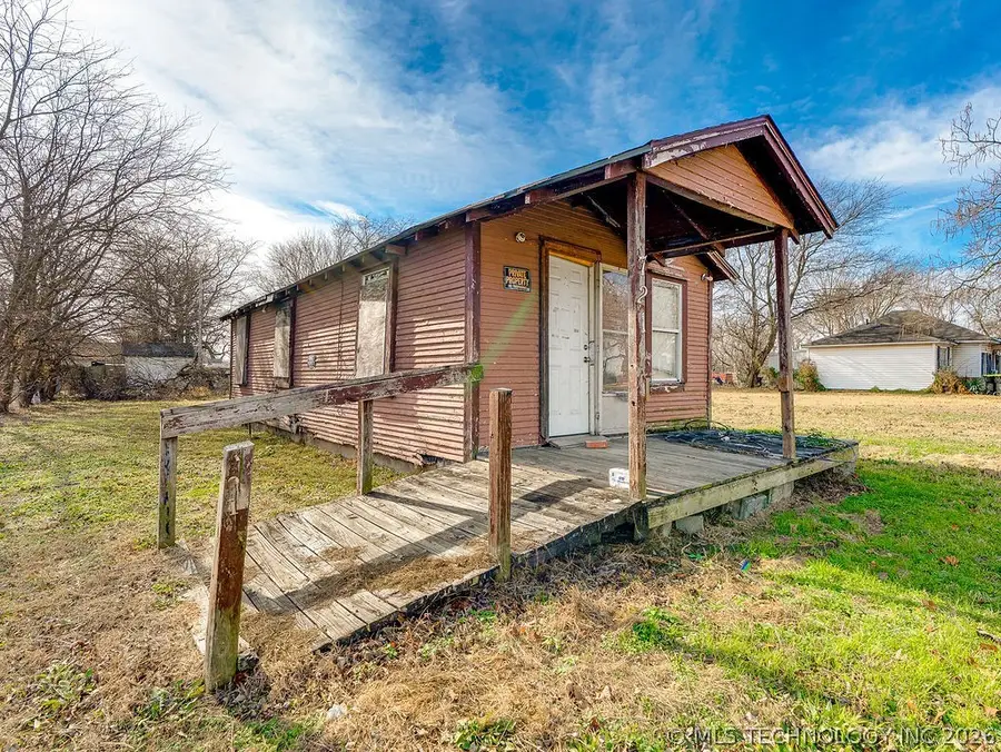 721 W 4th Street, Ada, OK 74820 - #2