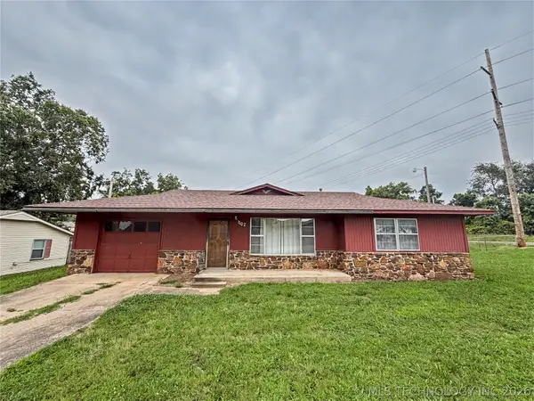 1102 W 1st Street, Tahlequah, OK 74464