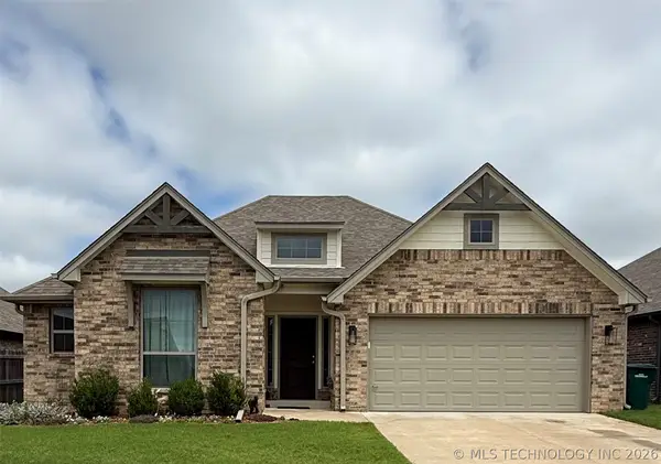 5109 S Walnut Creek Drive, Sand Springs, OK 74063