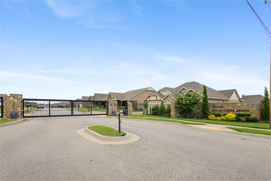 5109 S Walnut Creek Drive, Sand Springs, OK 74063 - #2