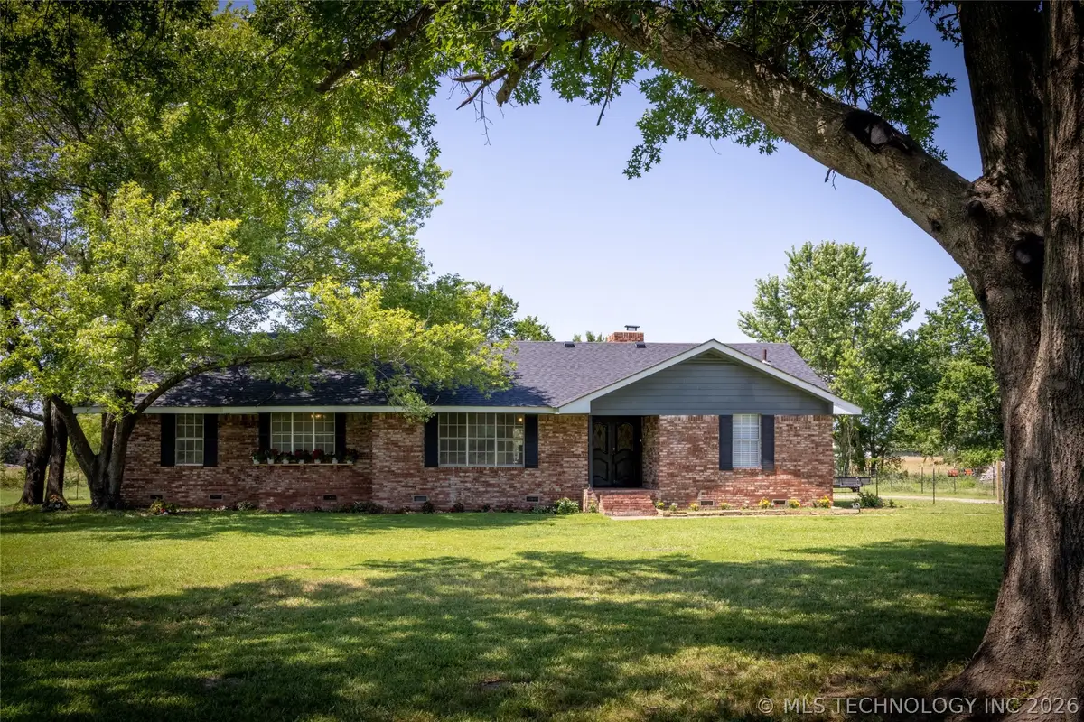 713 W Little Flower, Stigler, OK 74462 - #1