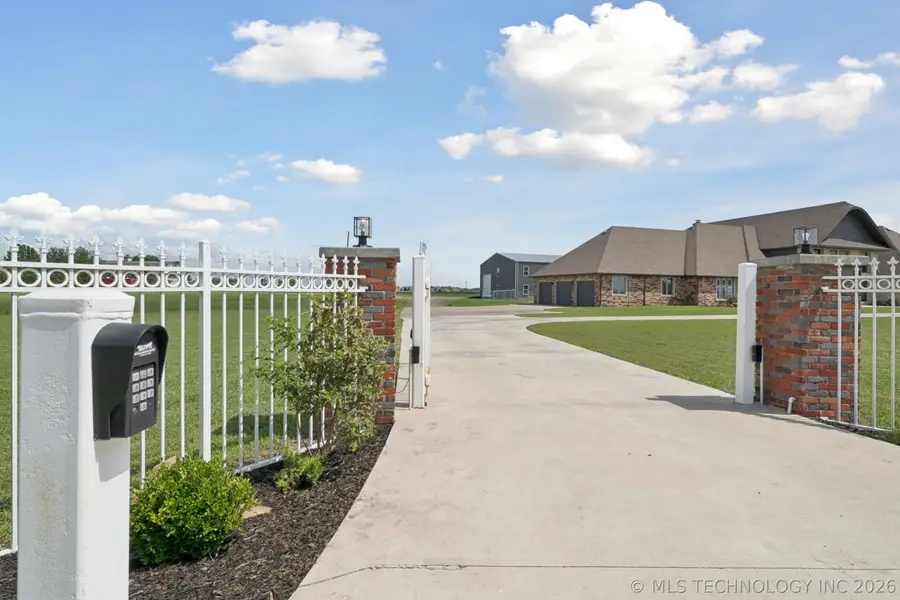 8120 E 112th Street, Owasso, OK 74055 - #3