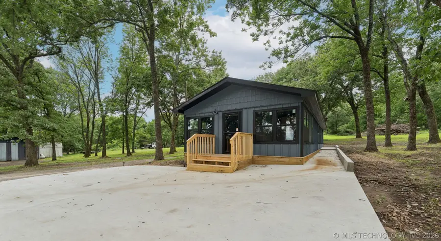 6194 E 105th Street N, Wagoner, OK 74467 - #3