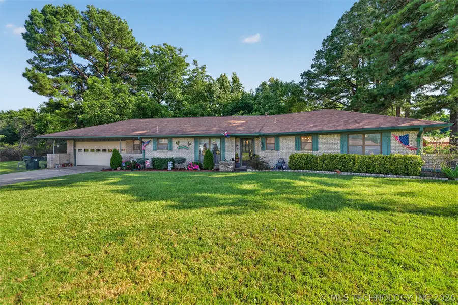 910 Cardinal Lane, Okmulgee, OK 74447 - #3