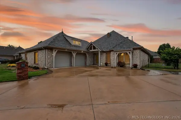 2930 Versailles Place, Bartlesville, OK 74006