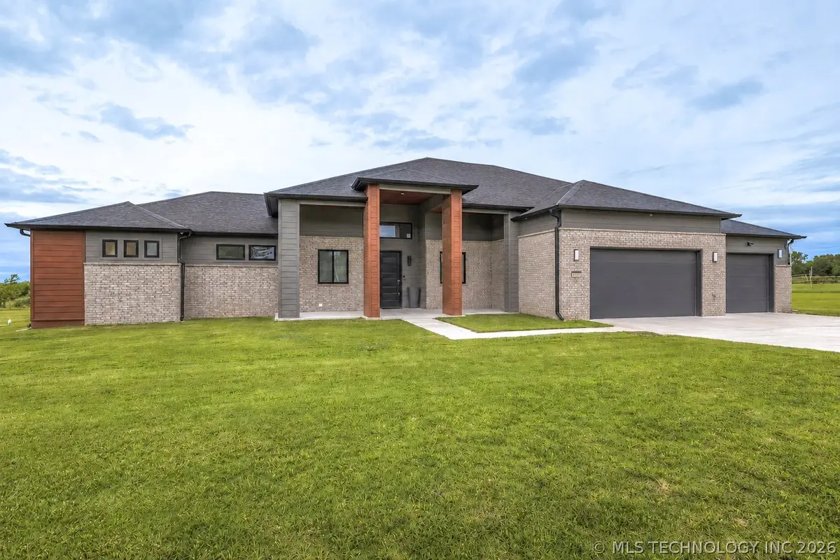 19912 E 126th Street N, Collinsville, OK 74021 - #1