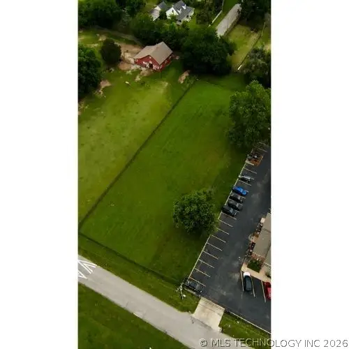 3165 E 49th Street, Tulsa, OK 74105 - #3