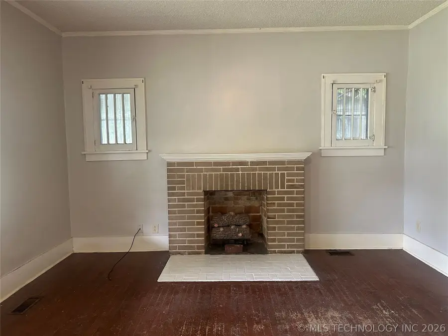 809 W Moore Street, Henryetta, OK 74437 - #3