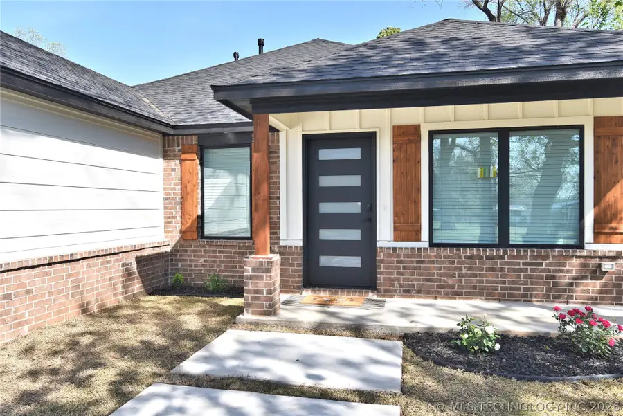 217 W 40th Place, Sand Springs, OK 74063 - #3