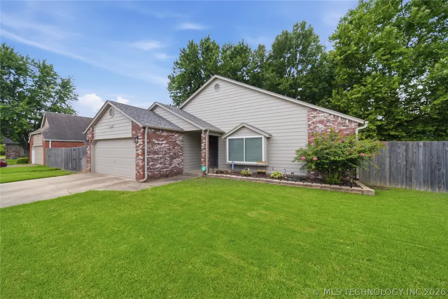 1702 S Fir Place, Broken Arrow, OK 74012 - #2