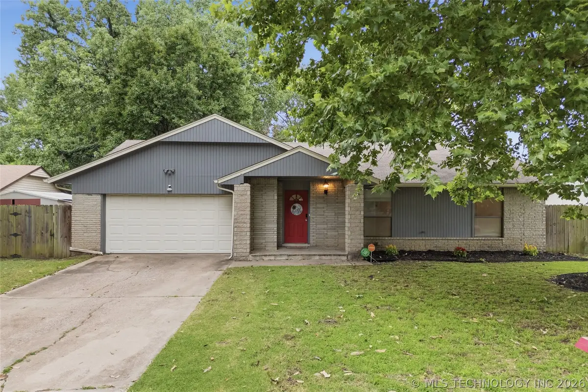 112 N Chestnut Avenue, Broken Arrow, OK 74012 - #1