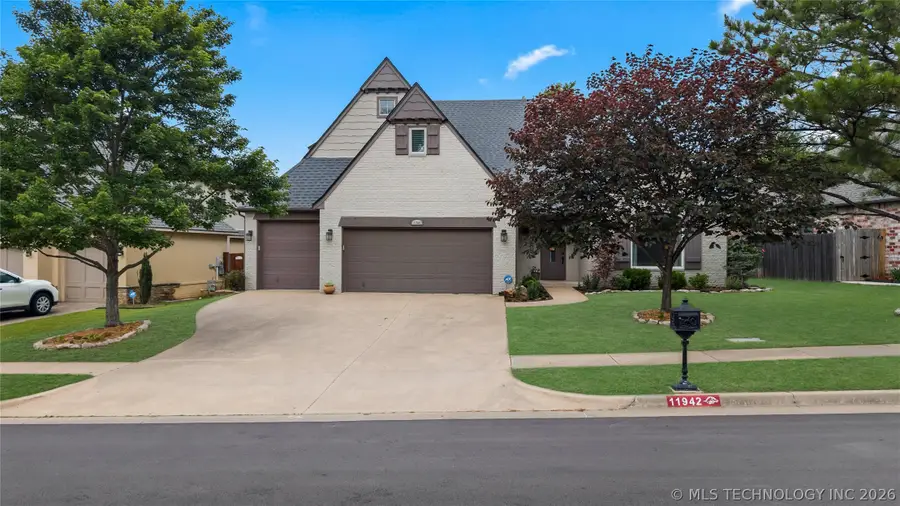 11942 S 92nd East Avenue, Bixby, OK 74008 - #2