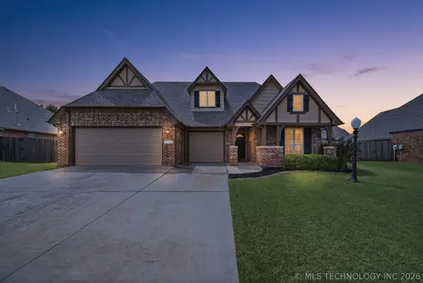 10104 N 142nd Avenue E, Owasso, OK 74055