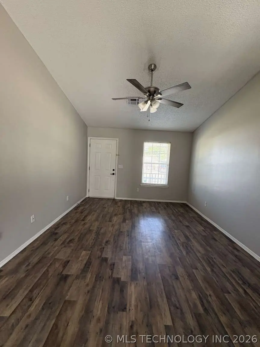 504 NE Elmhurst Avenue, Bartlesville, OK 74006 - #3