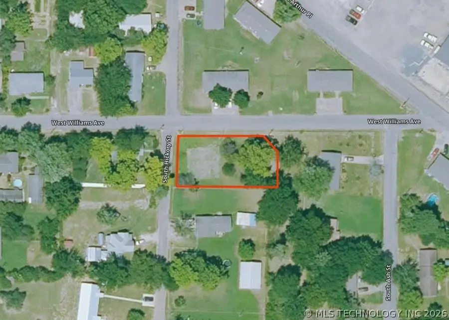 714 W Williams Avenue, Sallisaw, OK 74955 - #3