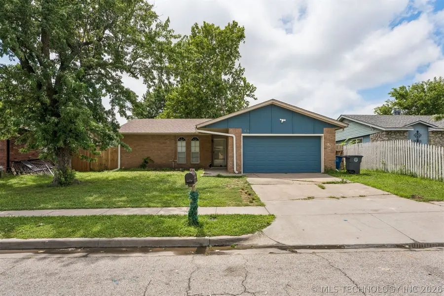 3634 S 106th Place E, Tulsa, OK 74146 - #2